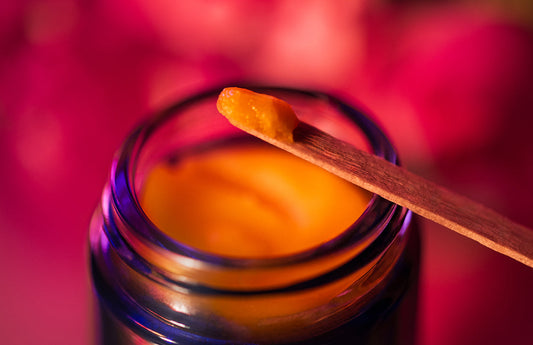 Natūralūs rožių kremas veidui