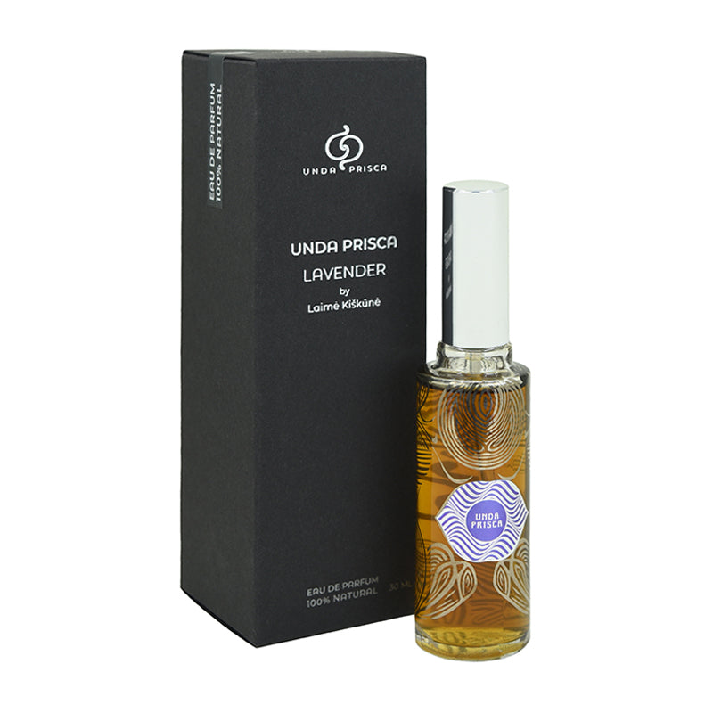 Žoliškai prieskoniški, šilti, lengvai dūminiai kvepalai su balzamų priegaide. 100% natūralūs, nišinės botaninės parfumerijos kvepalai, sukurti Unda Prisca parfumerės, kvapų tyrinėtojos ir menininkės Laimės Kiškūnės.