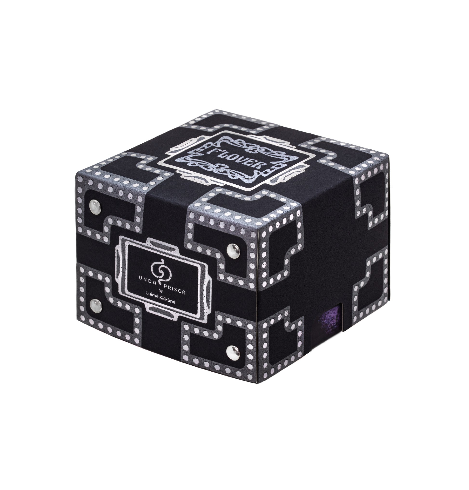 100% natūralūs, nišinės botaninės parfumerijos kvepalai, sukurti parfumerės, kvapų tyrinėtojos ir menininkės Laimės Kiškūnės.